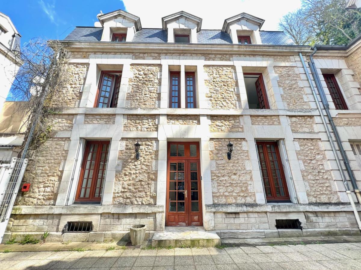Appartement Le Descartes, à 50m De La Gare Fibre/tv Connecté